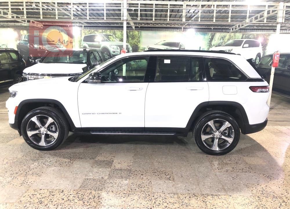 جيب جراند شيروكي